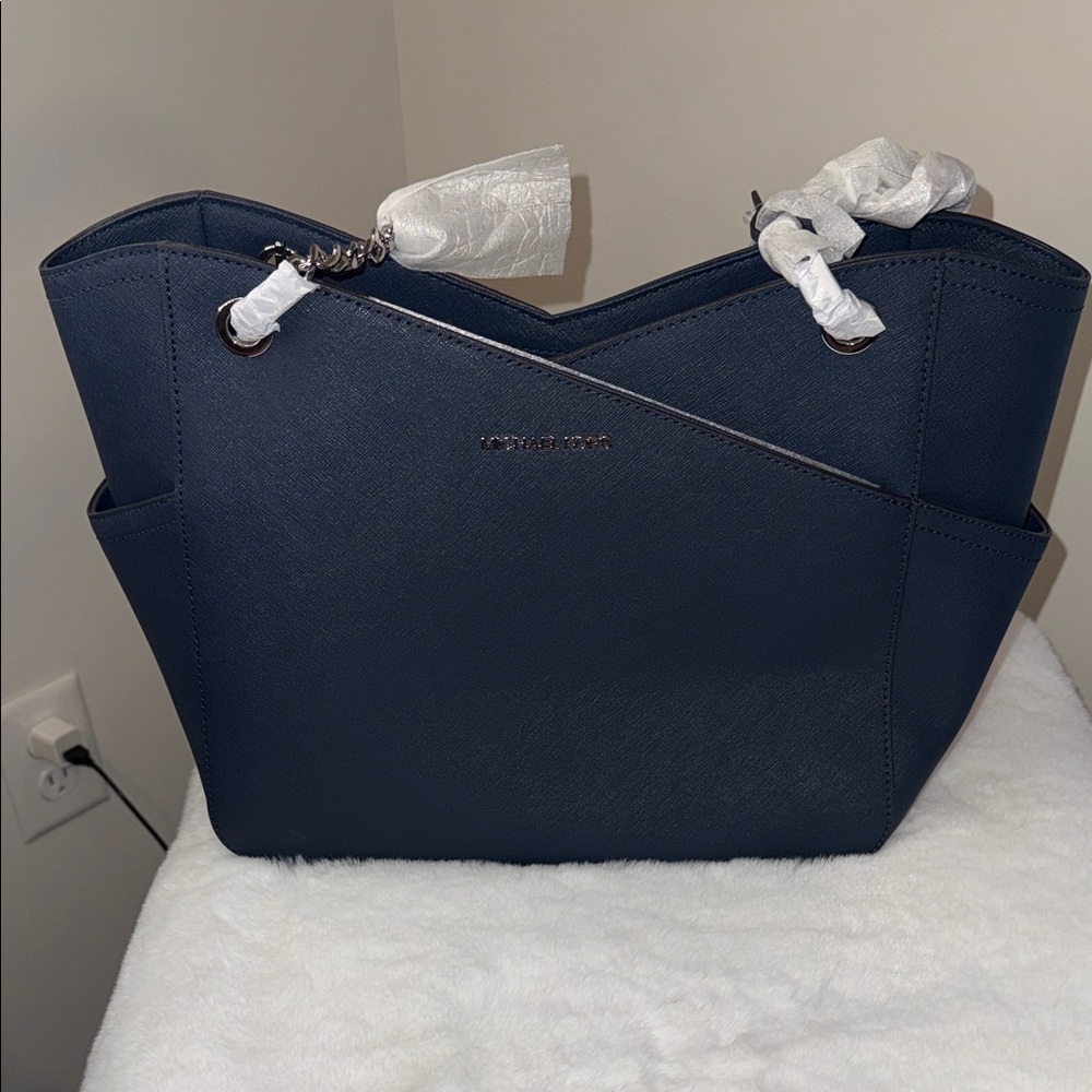 New!  Michael Kors Navy Blue Jet Set Travel Tote Bag